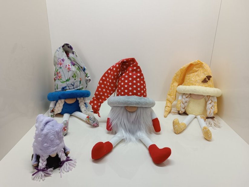 Trpaslík - Varianta: letní, Ozdoba: Copánky, Chcete si motiv vybrat sami, nebo se nechat překvapit?: Chci si vybrat (prosím zaslat fotografie výrobků)