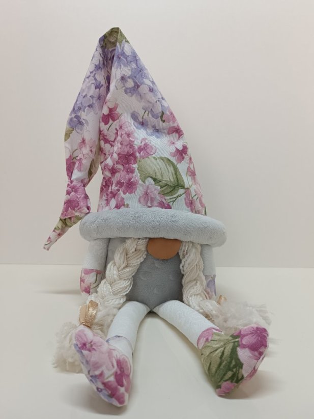 Trpaslík - Varianta: letní, Ozdoba: Copánky, Chcete si motiv vybrat sami, nebo se nechat překvapit?: Chci si vybrat (prosím zaslat fotografie výrobků)